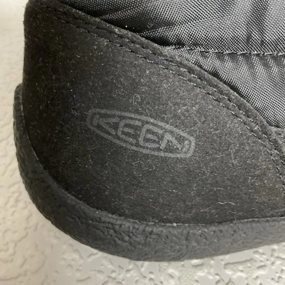 Keen Howser Fold Down Black Lined Winter Snow Ankle Boots Women 9.5M Thailand
